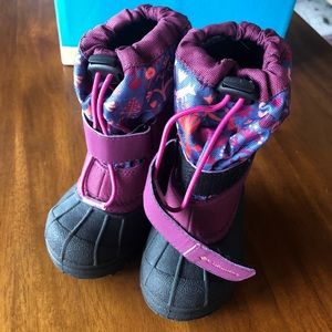 ✨$25: COLUMBIA • Toddler Waterproof Snow Boots (6)
